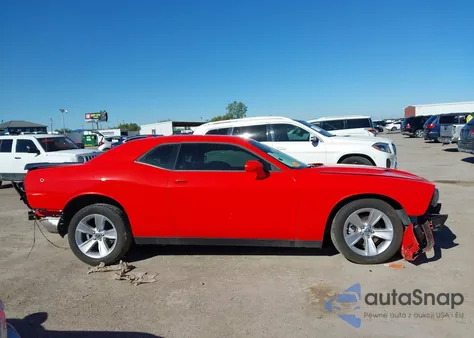 2023 Dodge Challenger Sxt z USA, uszkodzony, nr VIN 2C3CDZAG4PH652941